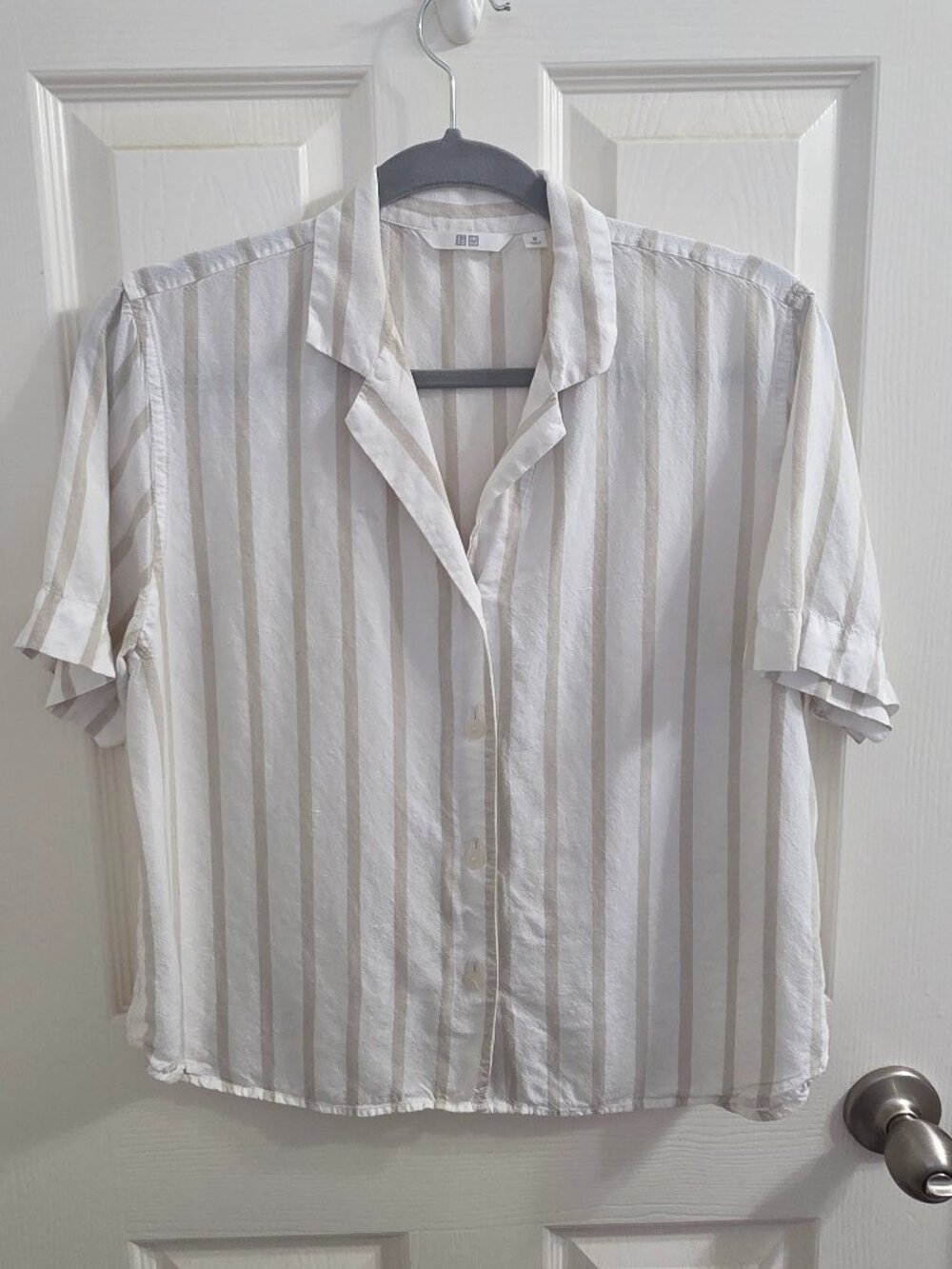 Uniqlo Linen Blend Open Collar Shirt – Pre-Loved, Lightweight & Breathable